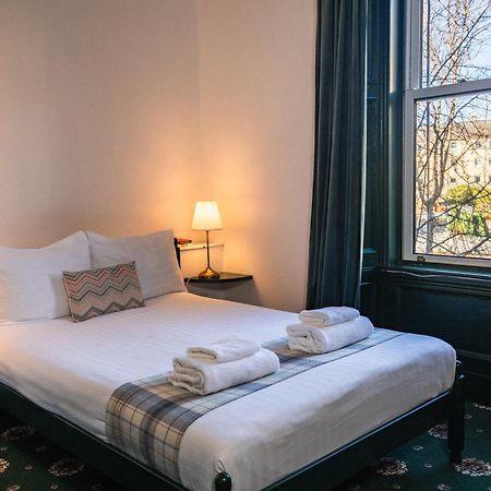 4 Friends House Hotel Единбург Екстериор снимка