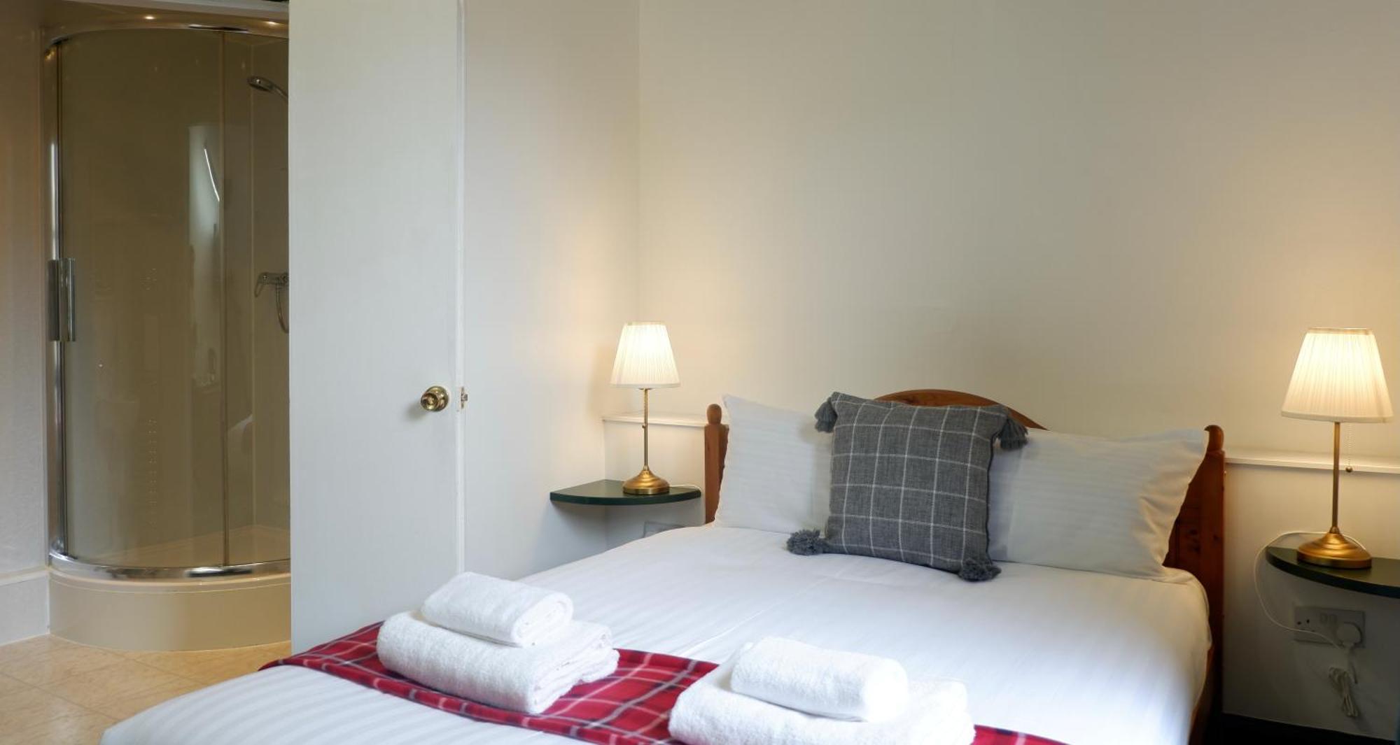 4 Friends House Hotel Единбург Екстериор снимка