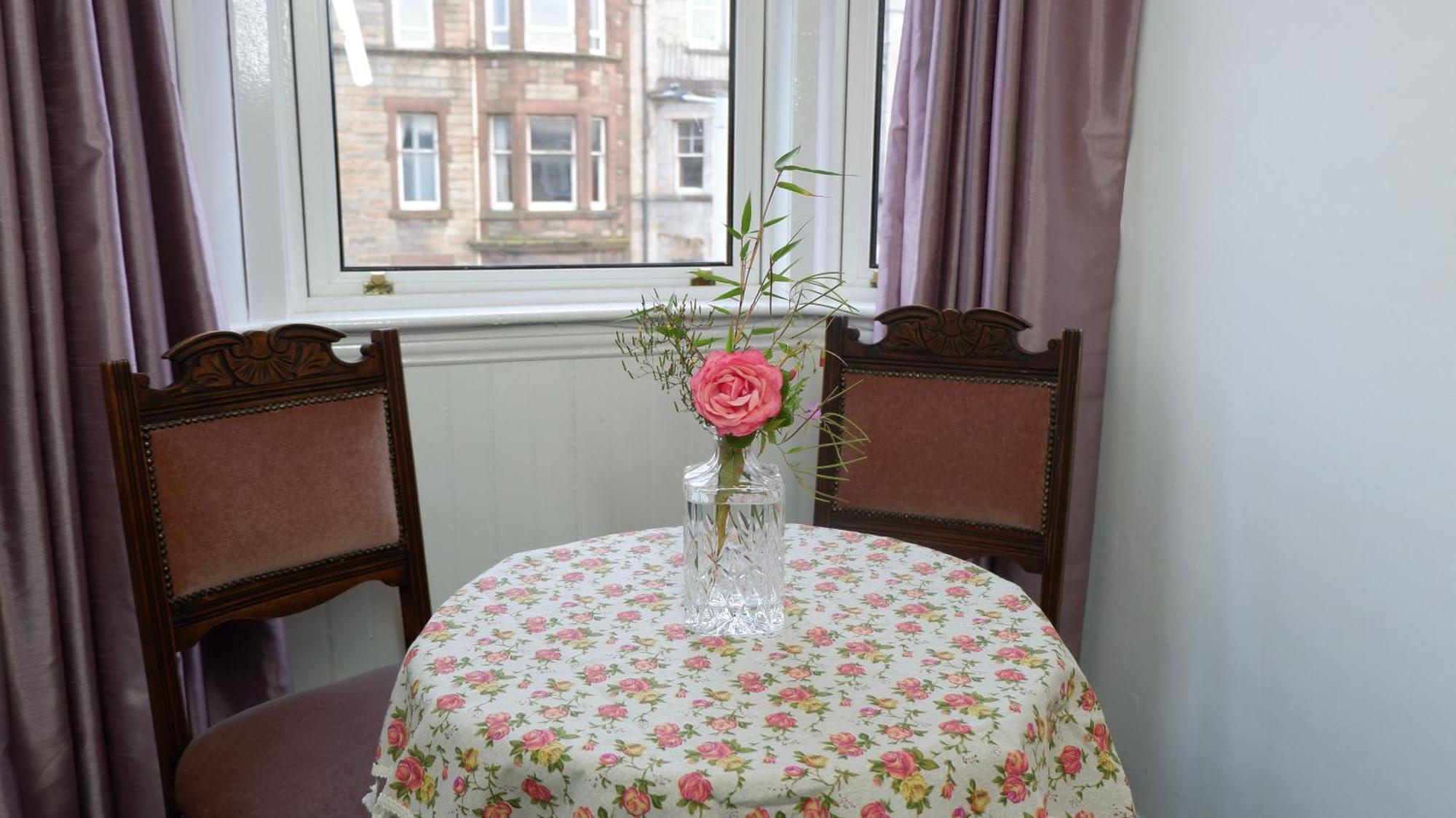 4 Friends House Hotel Единбург Екстериор снимка