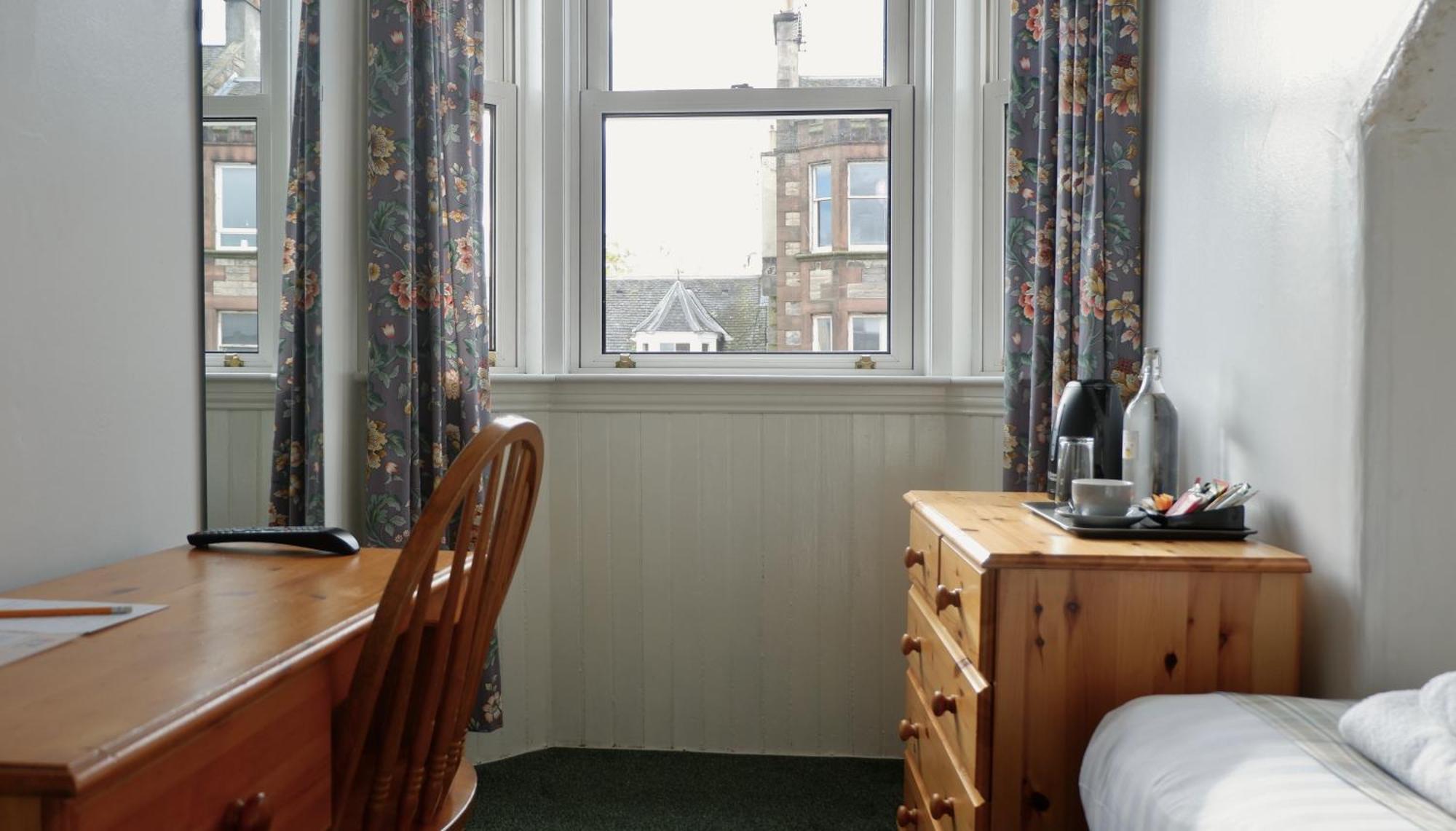 4 Friends House Hotel Единбург Екстериор снимка