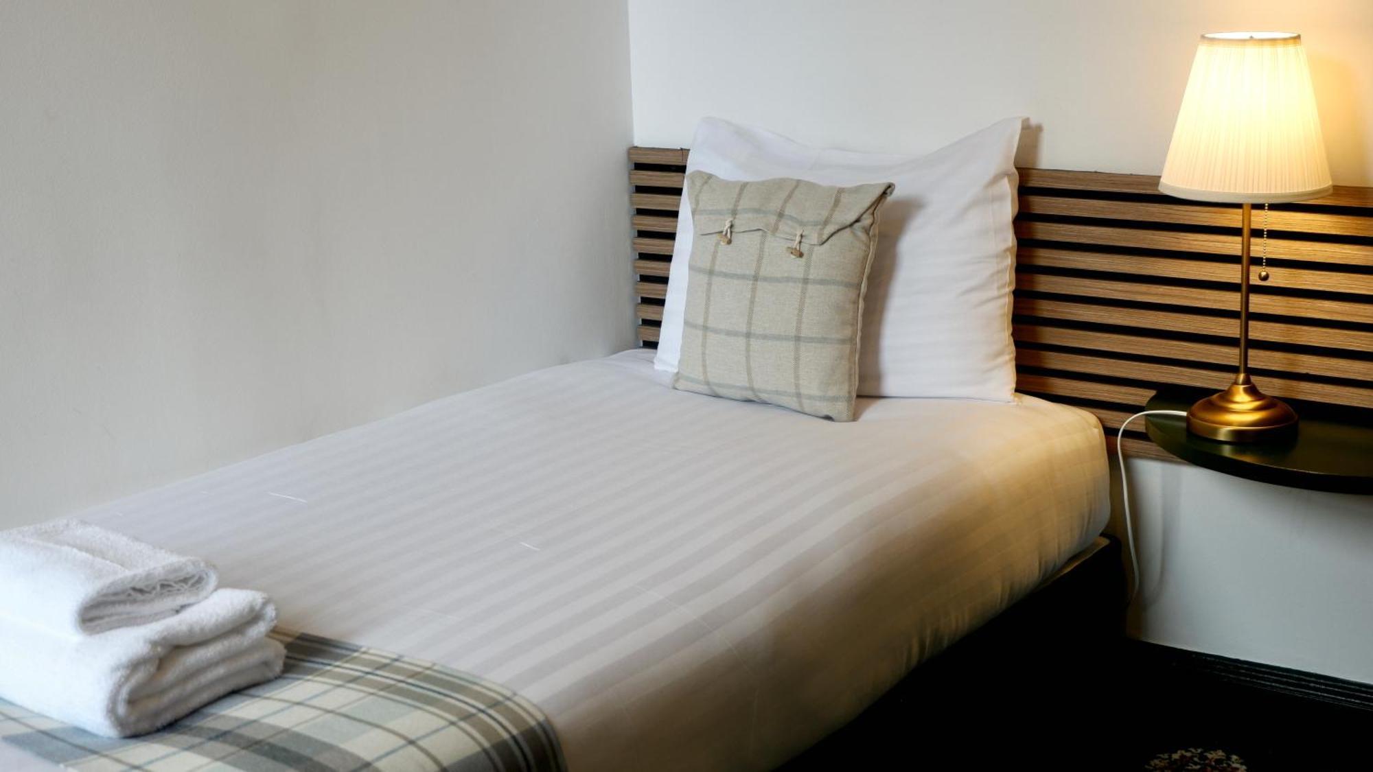 4 Friends House Hotel Единбург Стая снимка