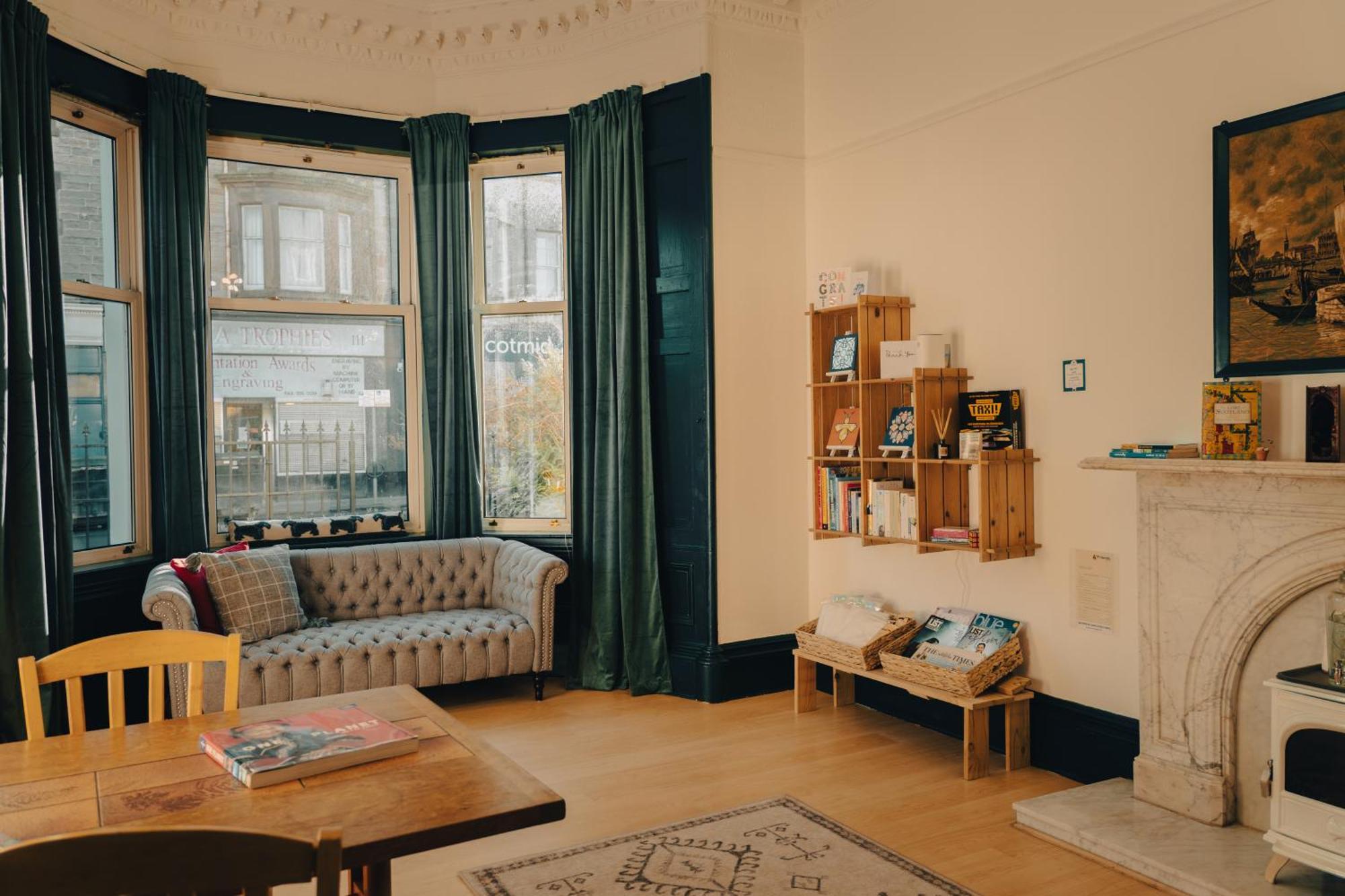 4 Friends House Hotel Единбург Екстериор снимка