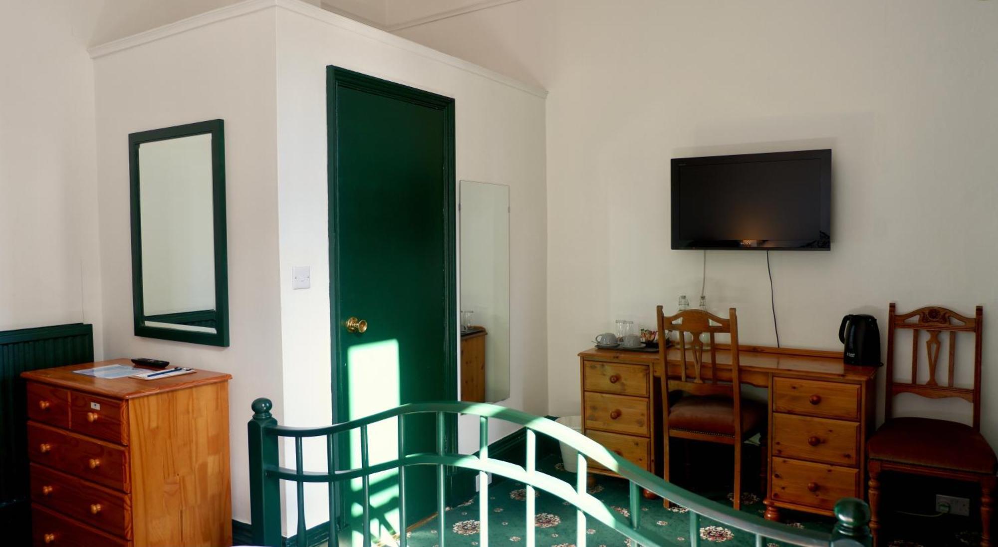 4 Friends House Hotel Единбург Стая снимка